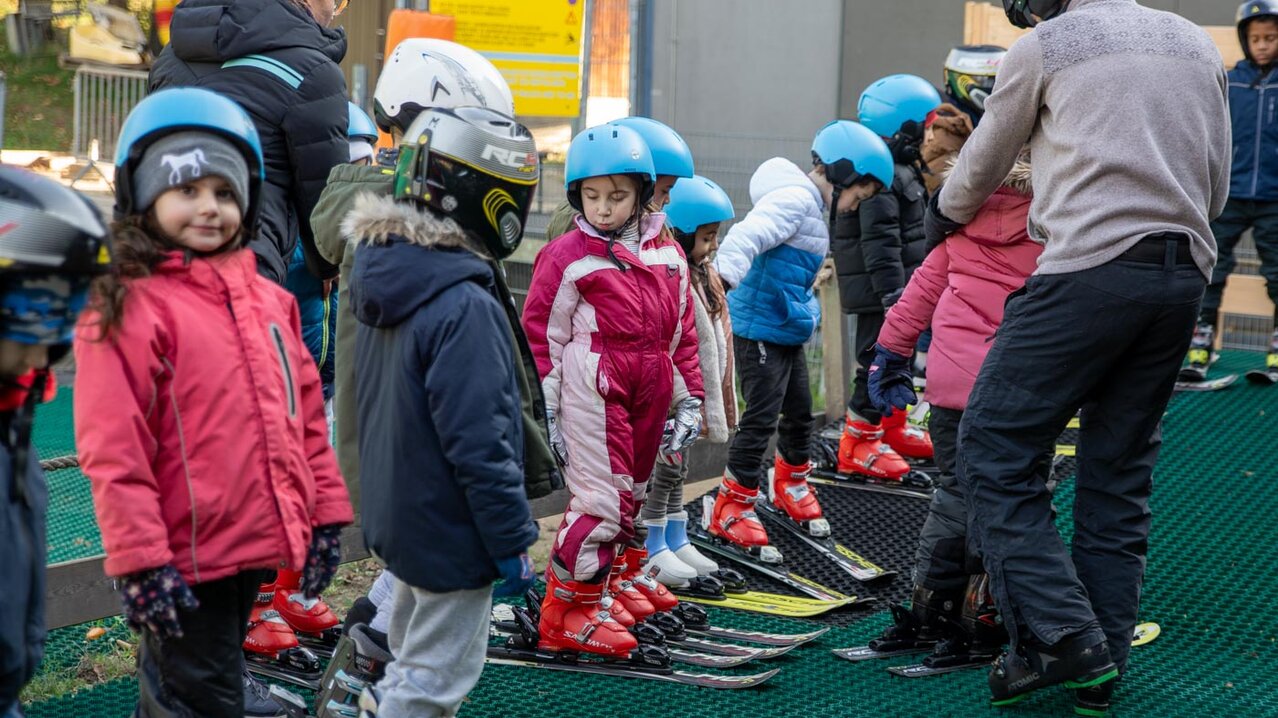 Kindergruppe im Skikurs | © Albert Reiter