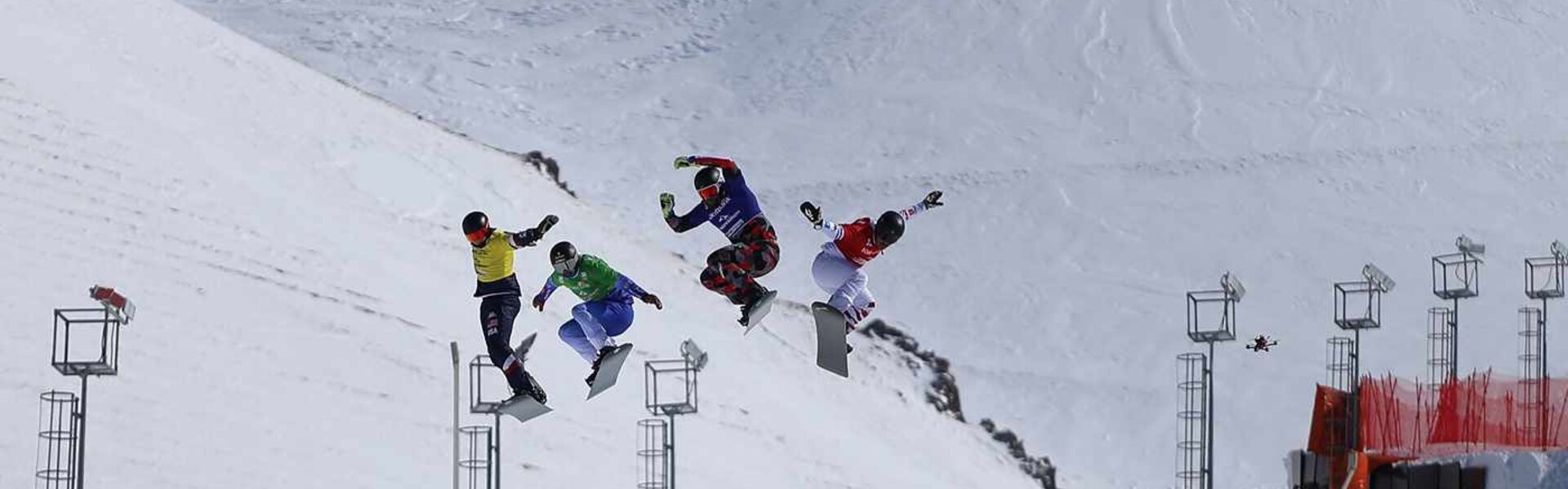 Lukas Pachner am SX Mixed-Team-Podium | © Snowboard Austria