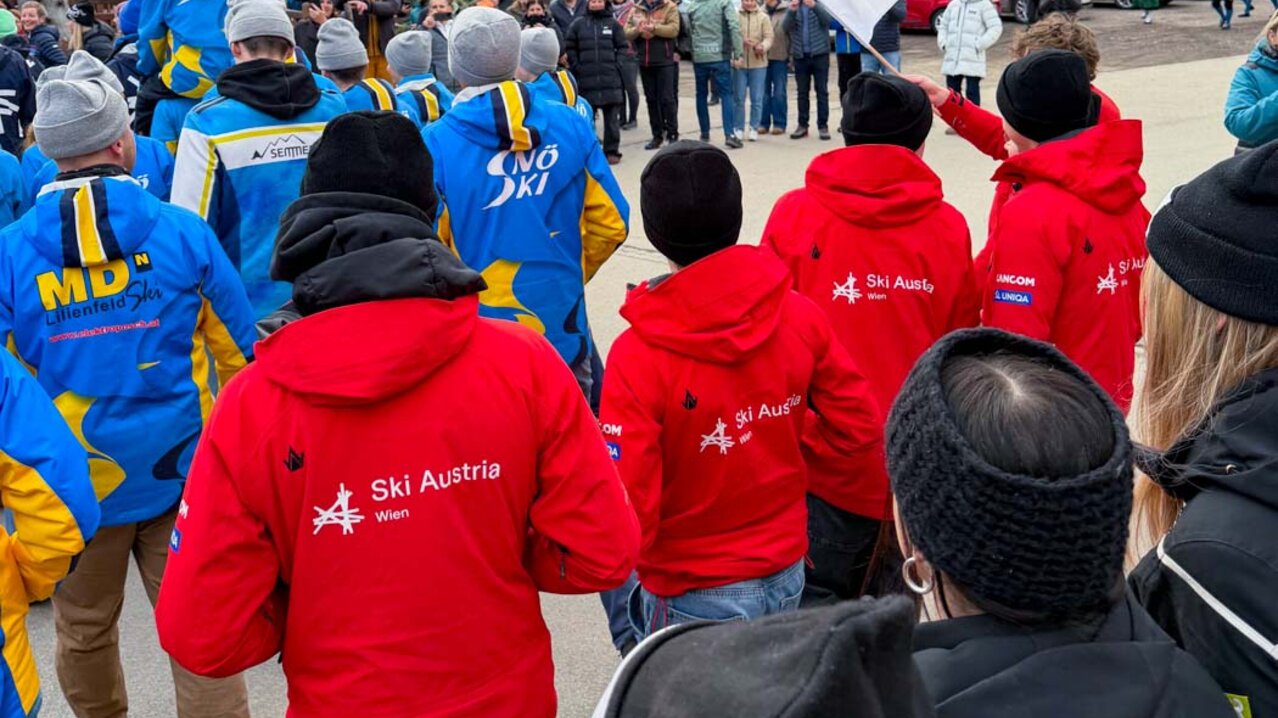 Einzug Eröffnungsfeier | © Max von Künsberg Sarre